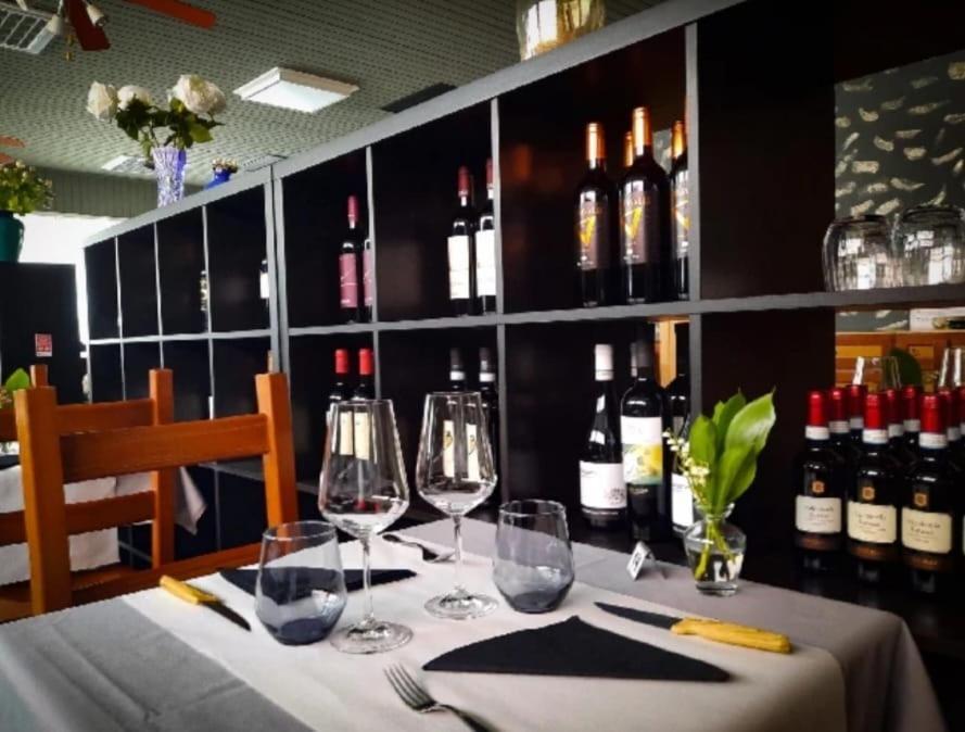فندق Ristorante Pizzeria Al Posta, Con Alogio Malvaglia المظهر الخارجي الصورة